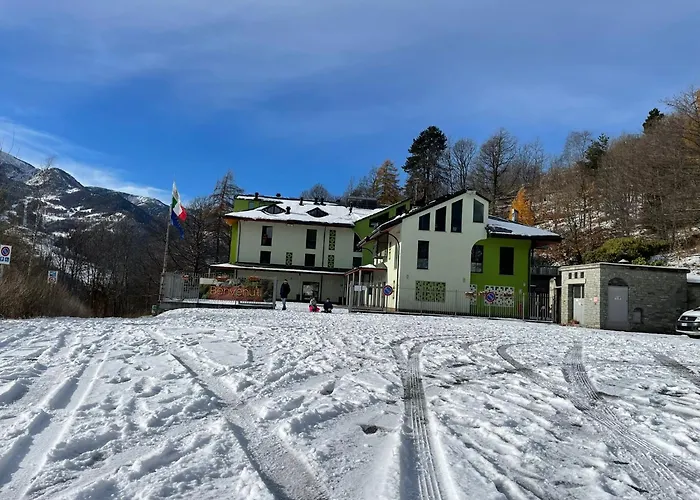 Casa Diocesana Albese Di *